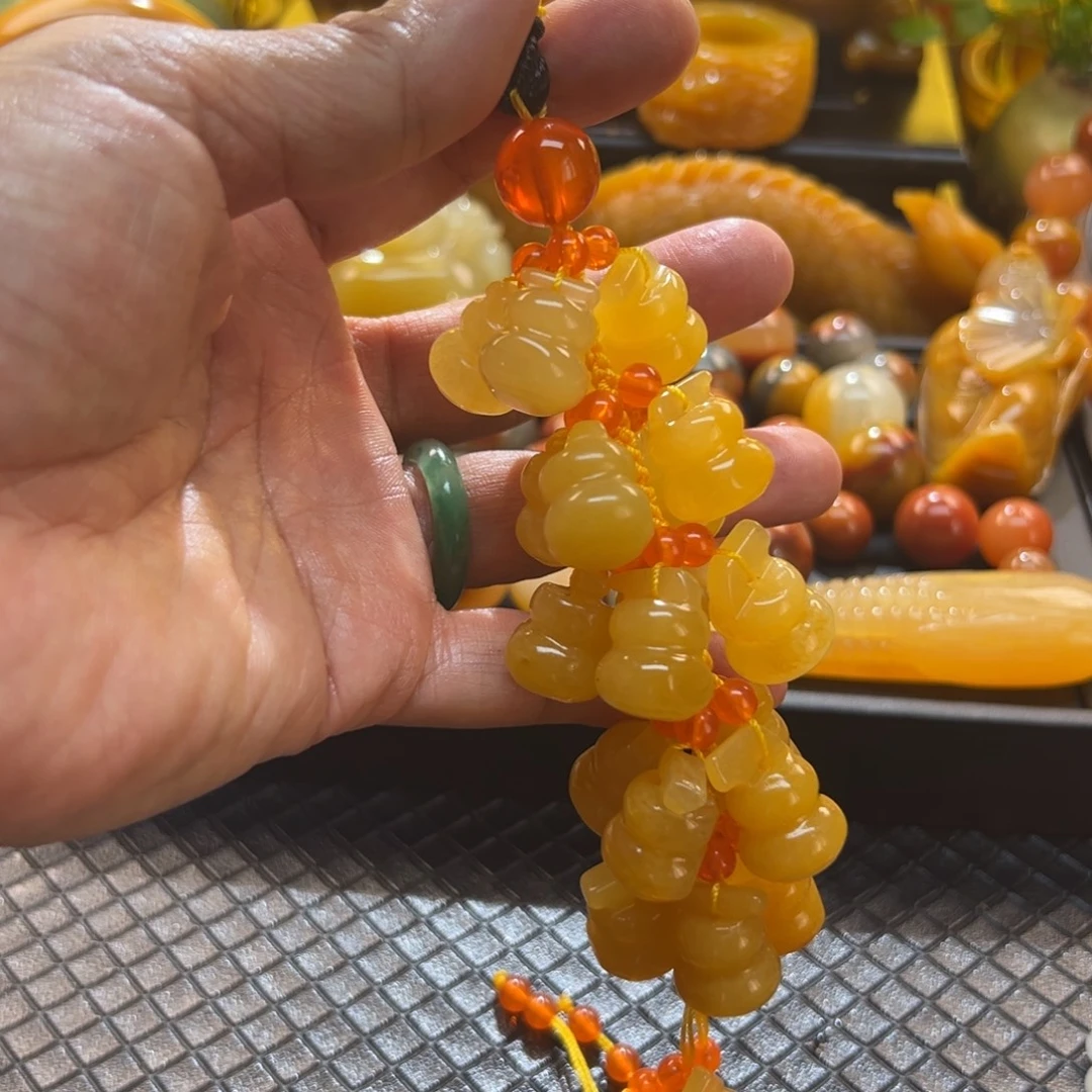 石英质玉未镶嵌颈饰