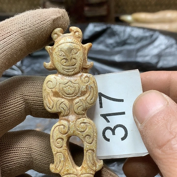 未镶嵌和田玉挂件