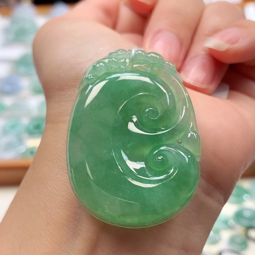 【闪购商品】翡翠未镶嵌吊坠(不含链)