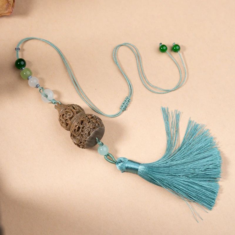 绿檀木卷纹葫芦香囊挂件雕刻葫芦挂件檀香吊坠木雕