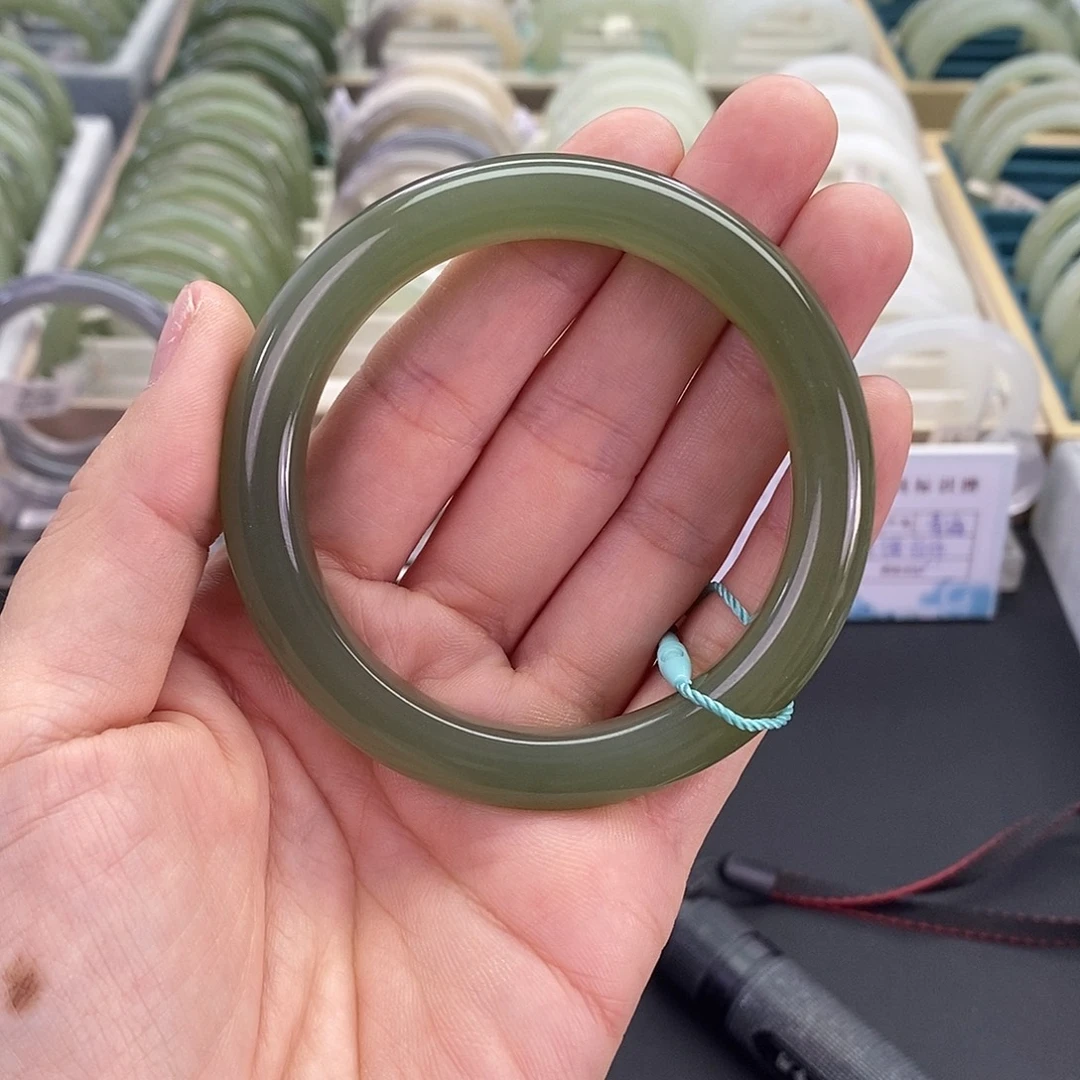 和田玉未镶嵌珠宝奇石57