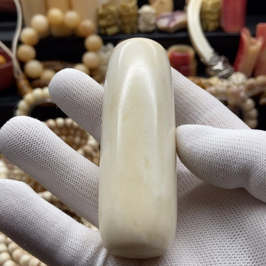 非金属无骨节手把件老白皮