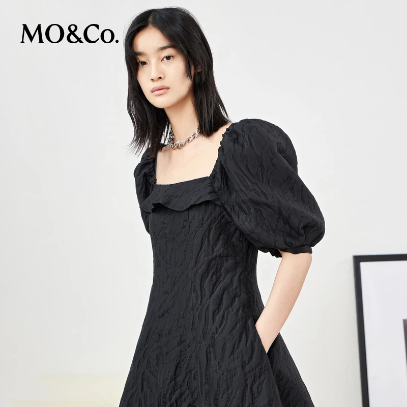 【小余专属】MOCO春季方领泡泡袖虎纹肌理感连衣裙MBB1DRS039