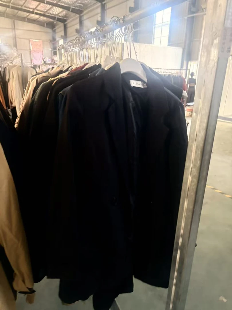 11.（1001-1100）【直播间内下单】女装外套一粒扣长袖纯色直筒型