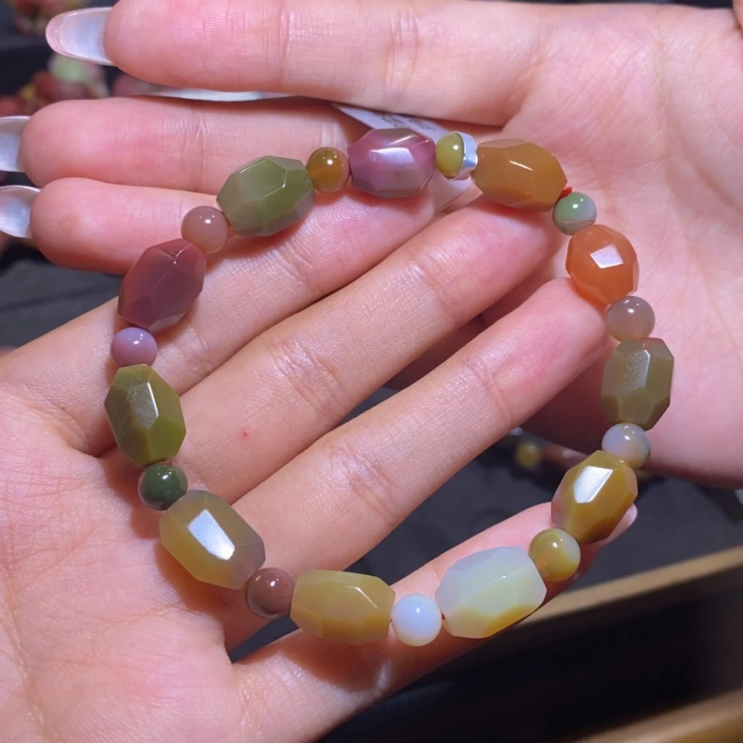 【闪购商品】玛瑙/玉髓手串未镶嵌莓*盐源玛瑙