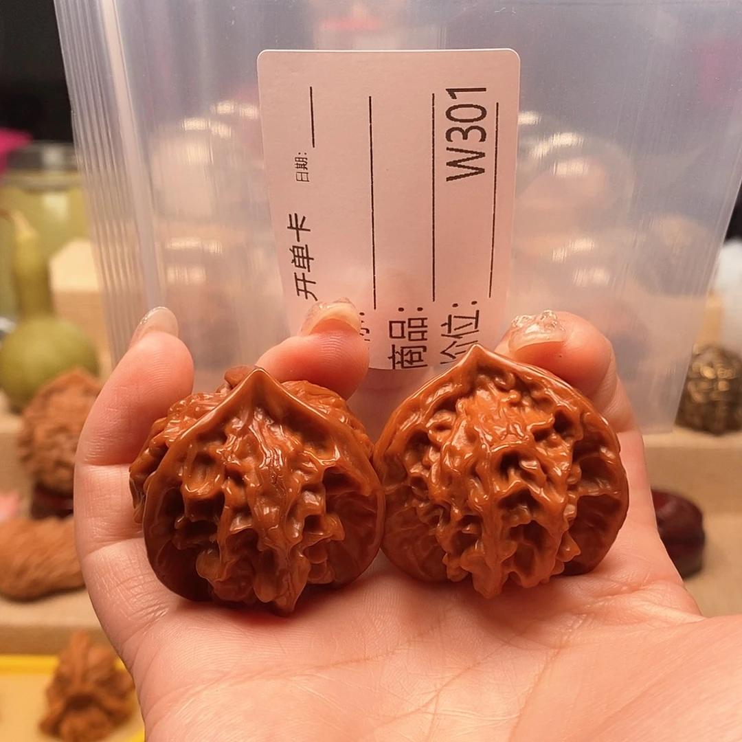 峰***转文玩核桃吊坠精品课程的教学与研究工作