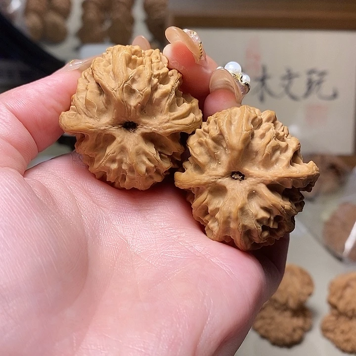 听***梦文玩核桃吊坠111111111111