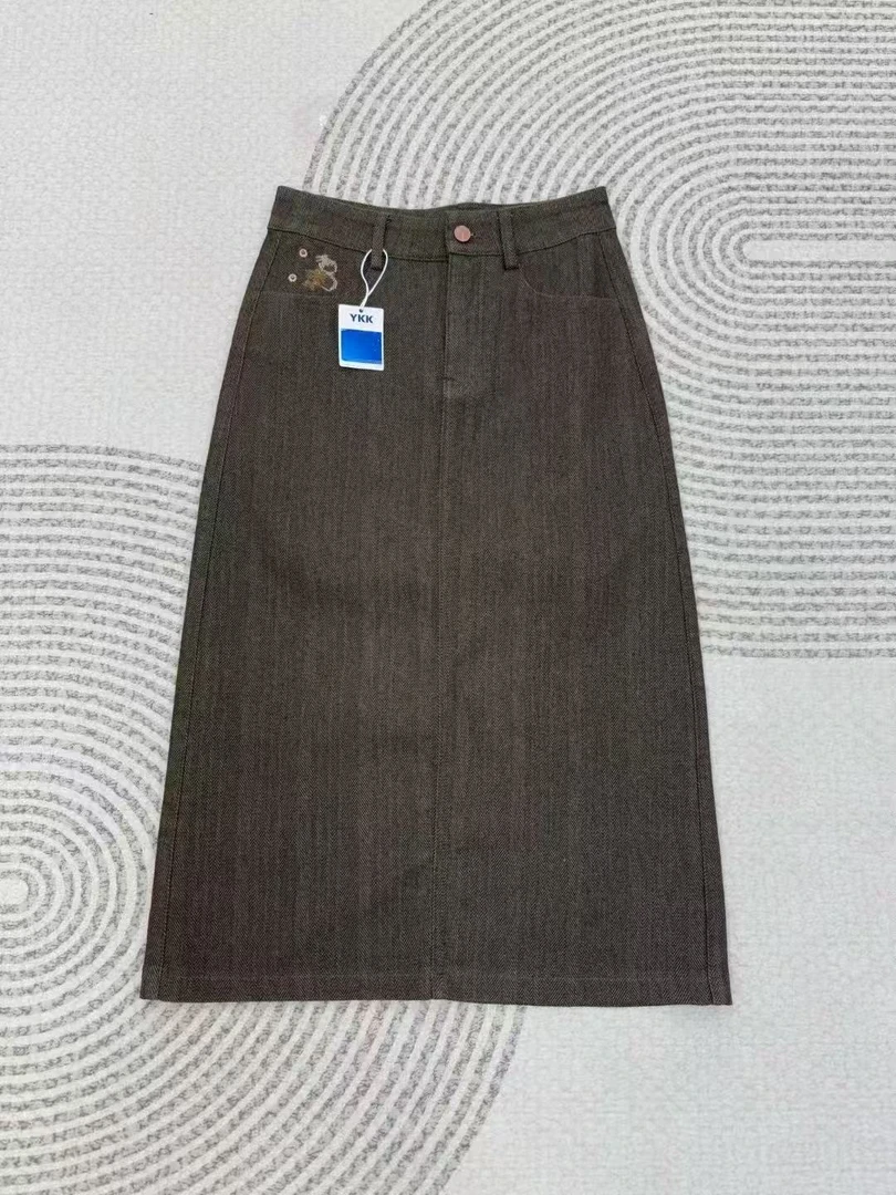 WANTHAT/凡黛卡老钱风人字纹高腰显瘦直筒后开叉百搭半身裙女8019