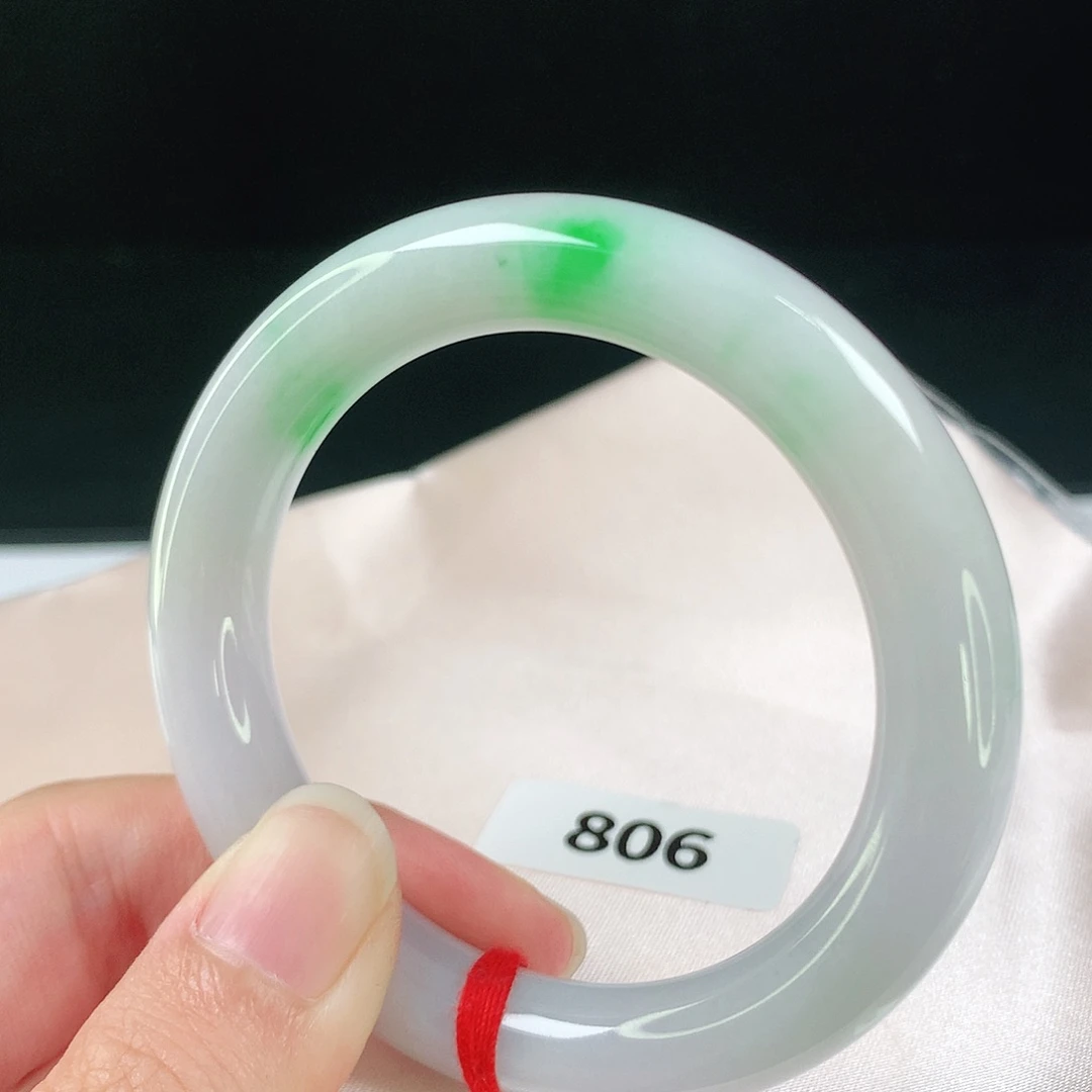 翡翠手镯未镶嵌50+圈