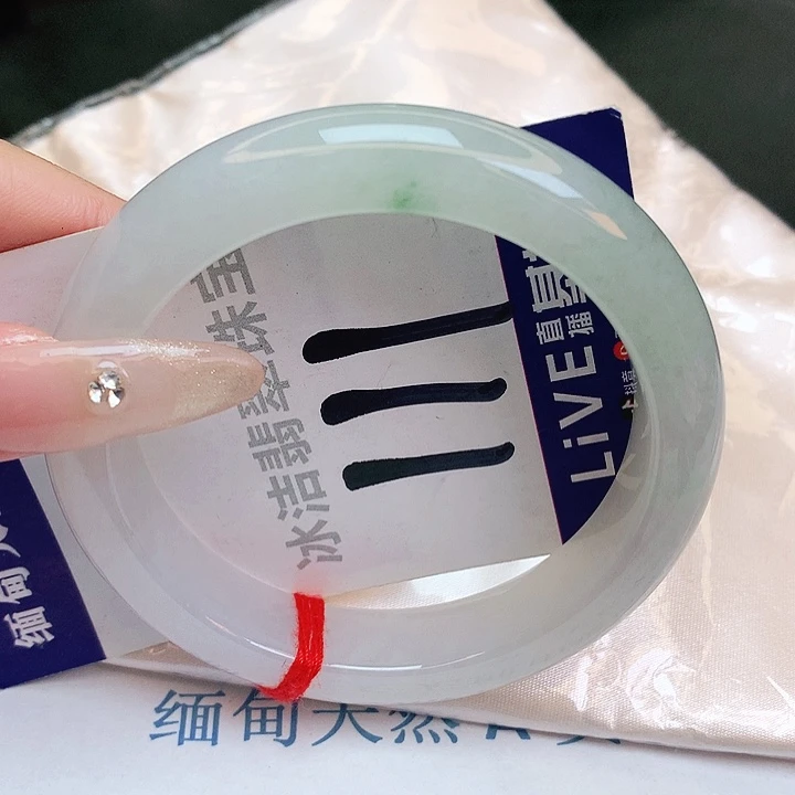 翡翠手镯未镶嵌缅甸天然a货翡翠手镯