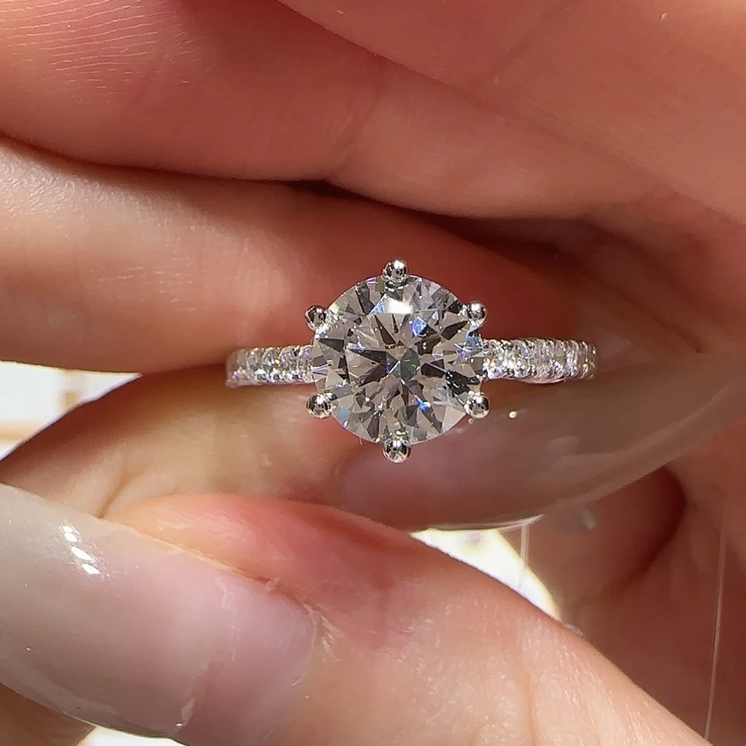 铂Pt950镶嵌实验室培育钻石1.5卡星光白月光 11-17圈