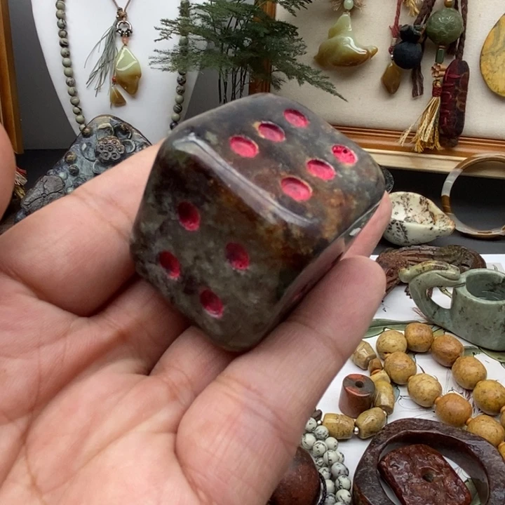 岫岩河磨玉（透闪石质玉）把件未镶嵌