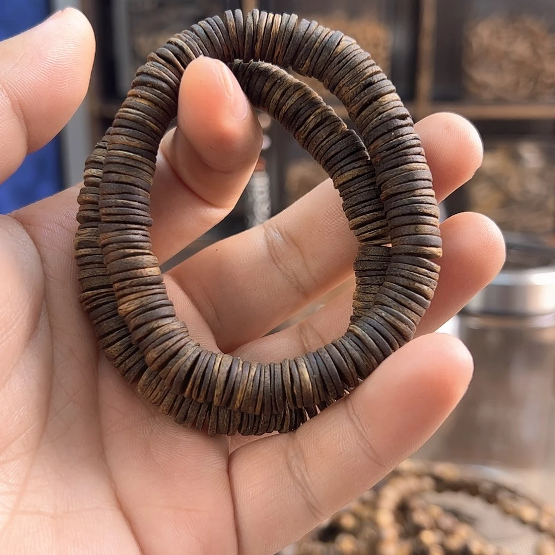 沉香手串沉水药片珠单圈8mm多样性发一条