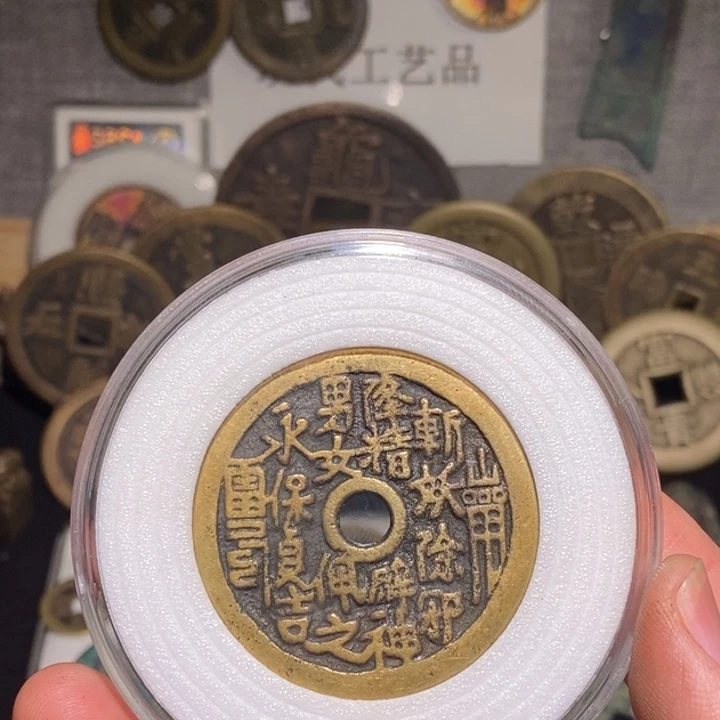 叫***学铜现代仿制工艺品