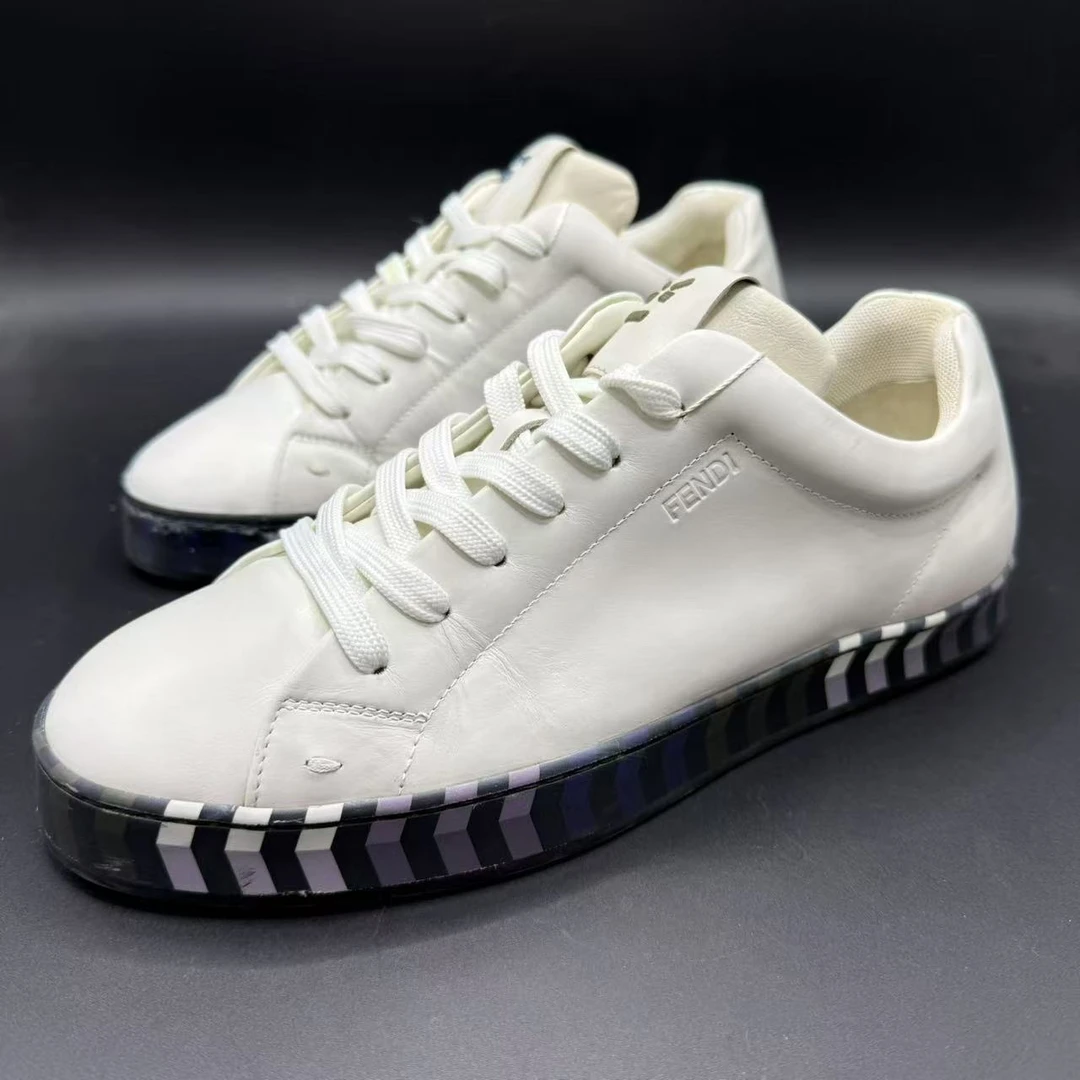 【GL特惠】FENDI/芬迪 时尚百搭白面黑底潮流板鞋 40欧码cat500