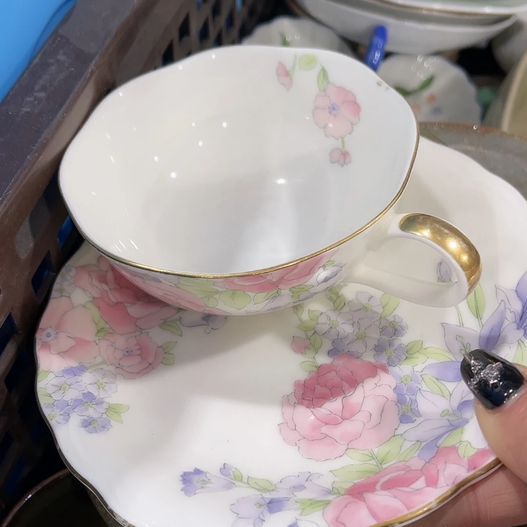 瓷片你****）你好自以为是是真的