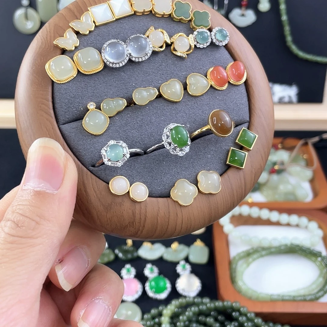 和田玉颈饰银S925镀金镶嵌亦*