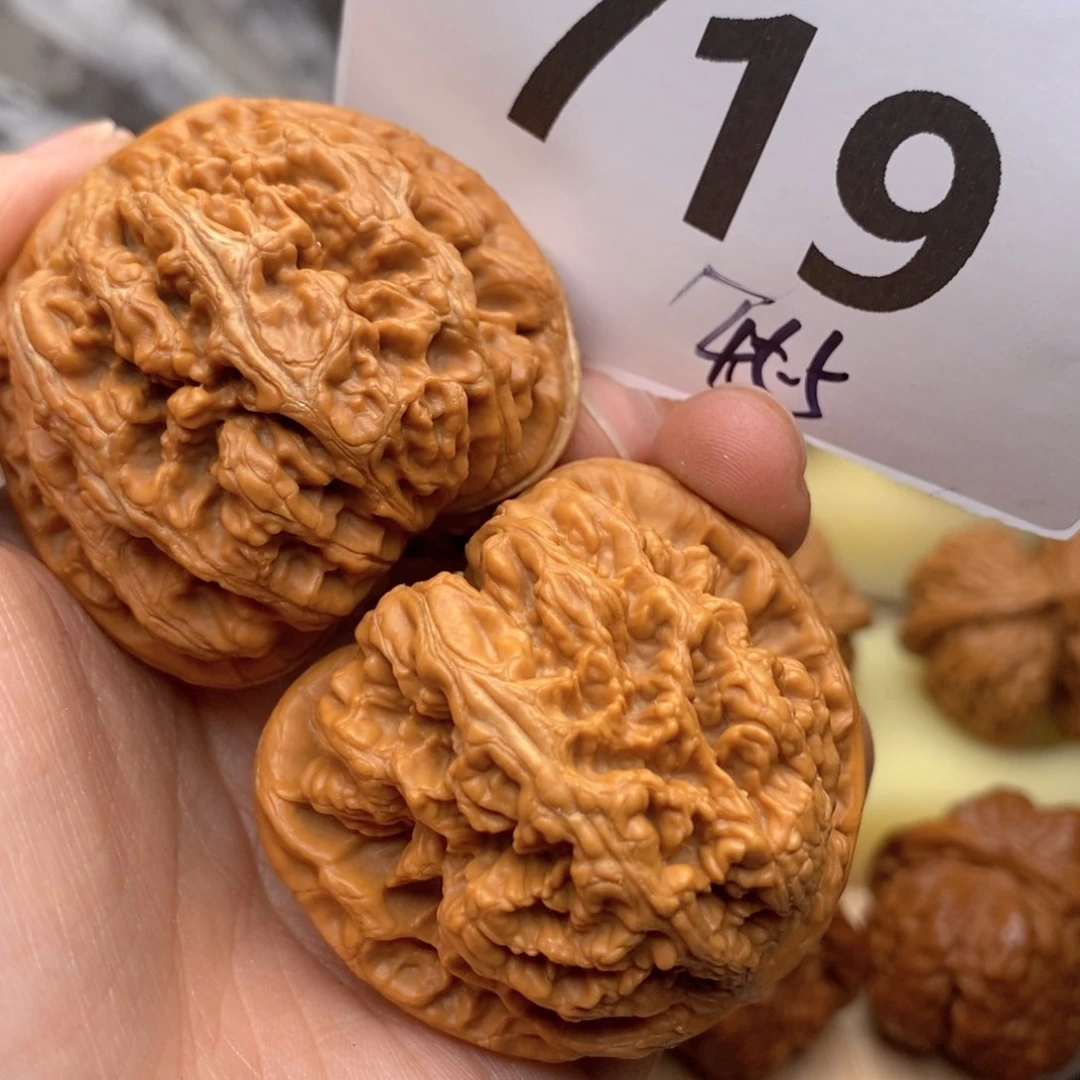 文玩核桃吊坠719号45加粗筋