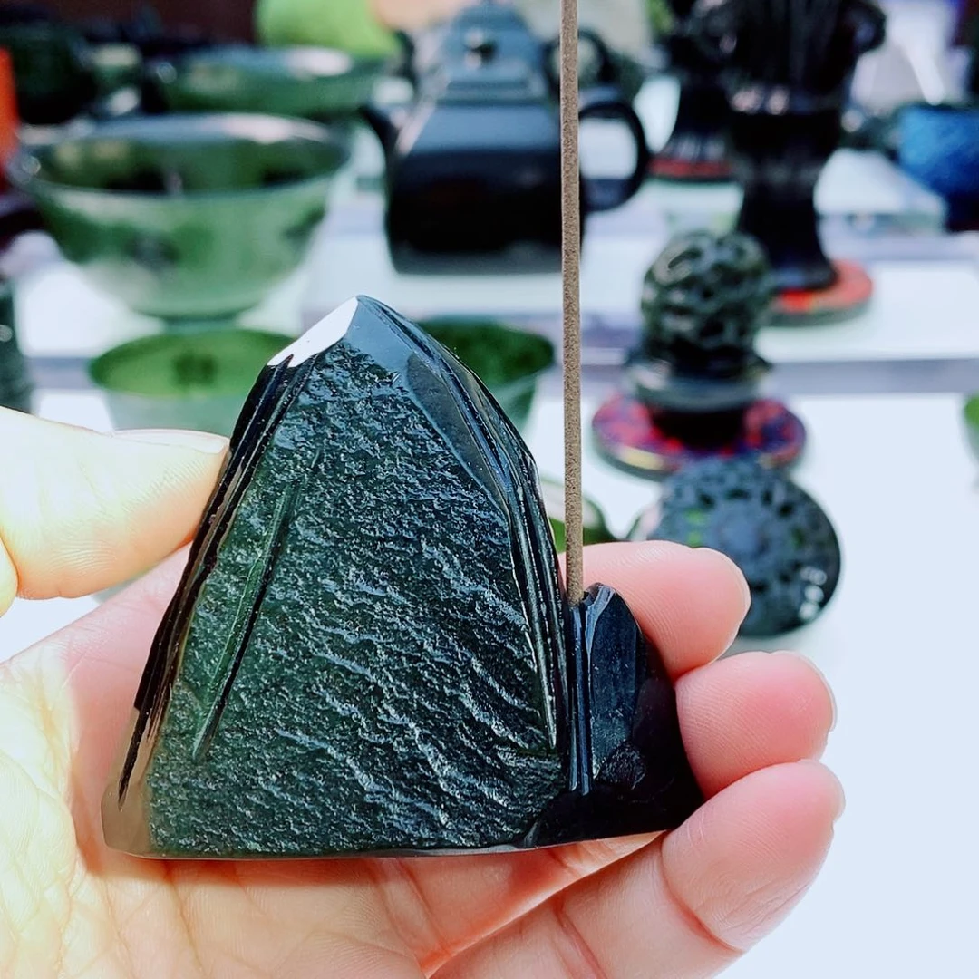 未镶嵌和田玉摆件