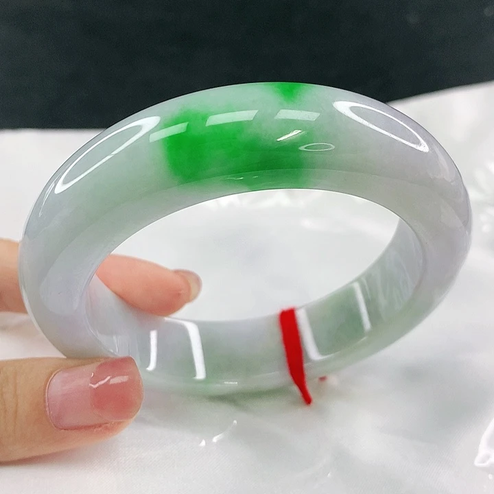 翡翠未镶嵌手镯圈57.5，0A012