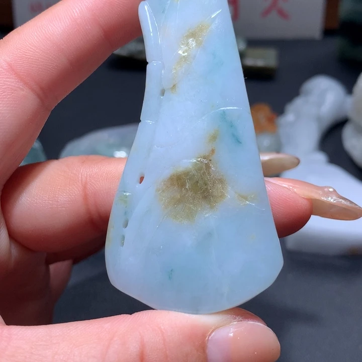 翡翠未镶嵌颈饰保真天然A货翡翠
