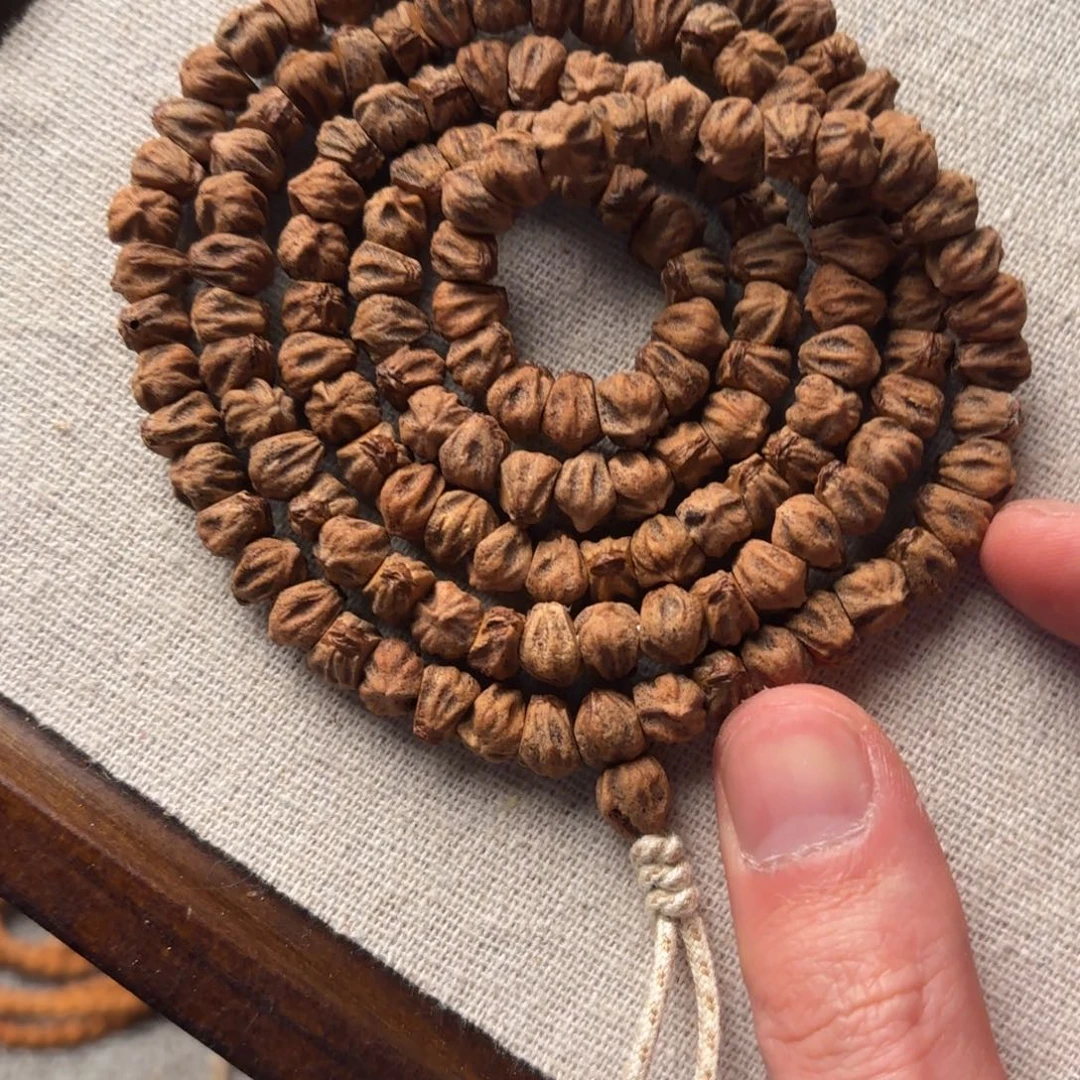 黑***6柏香籽/百香籽吊坠