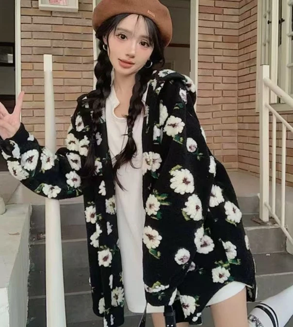 【陈思思】山茶花立体毛巾绣手工钩花毛呢外套洋气百搭外套