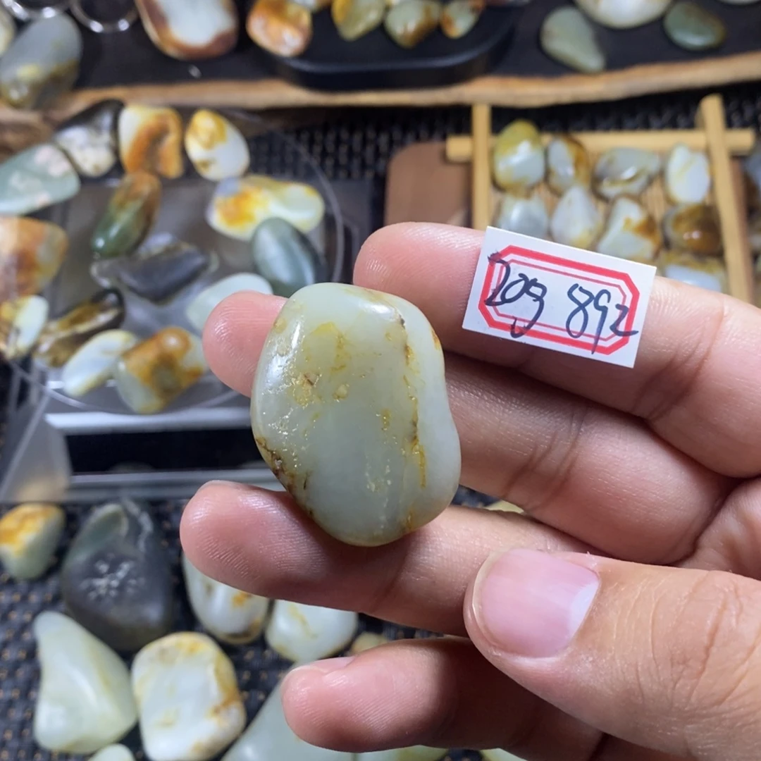 和田玉（糖玉）未镶嵌挂件