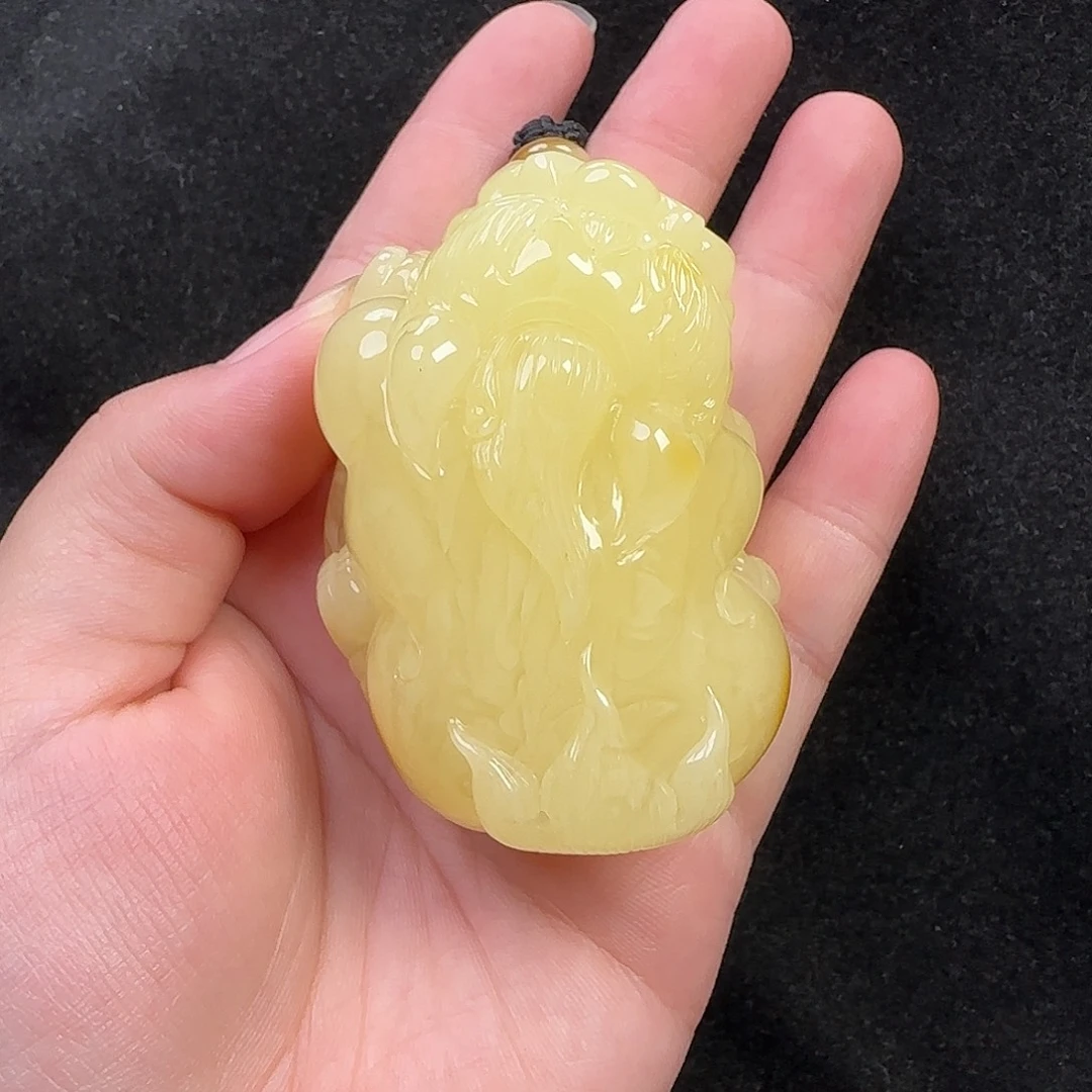 蜜蜡未镶嵌珠宝奇石