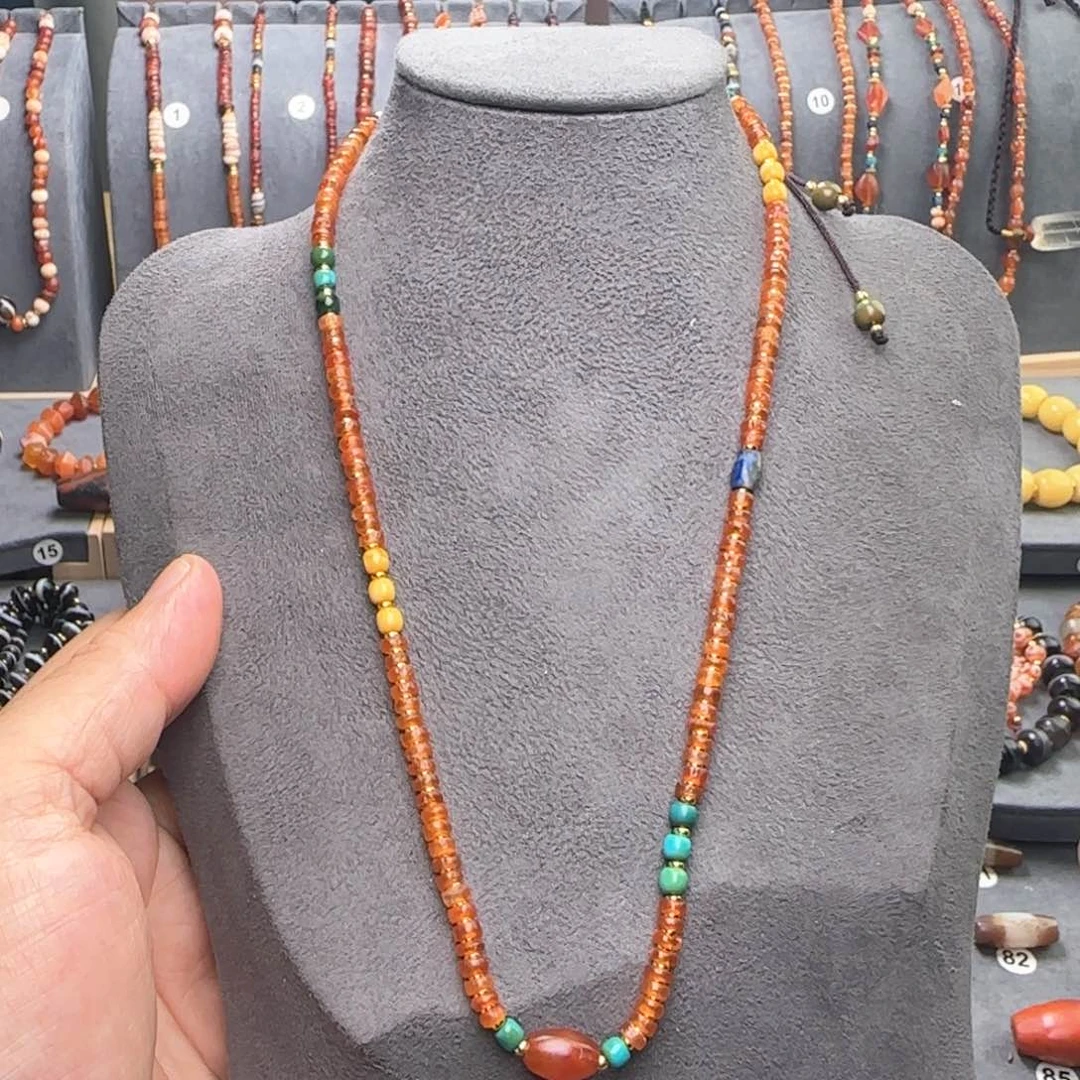 未镶嵌颈饰玛瑙/玉髓