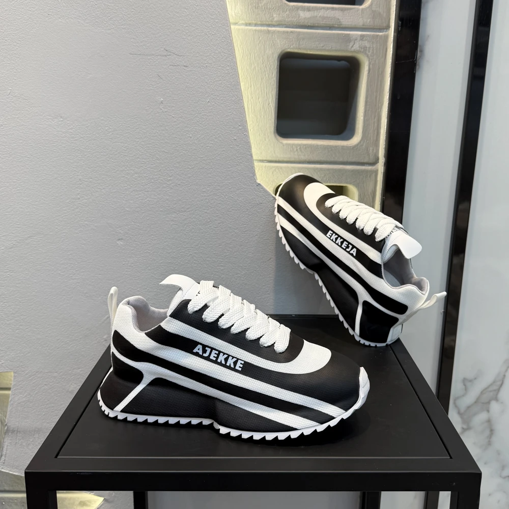 春季新款男鞋轻奢百搭时尚潮鞋包底潮鞋国潮网红热门同款男士鞋子