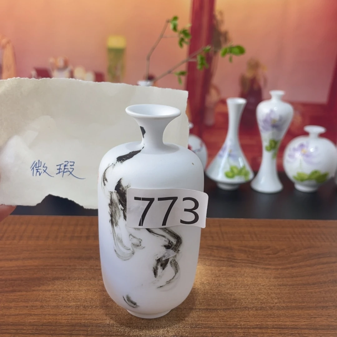 景德镇小花瓶等着你