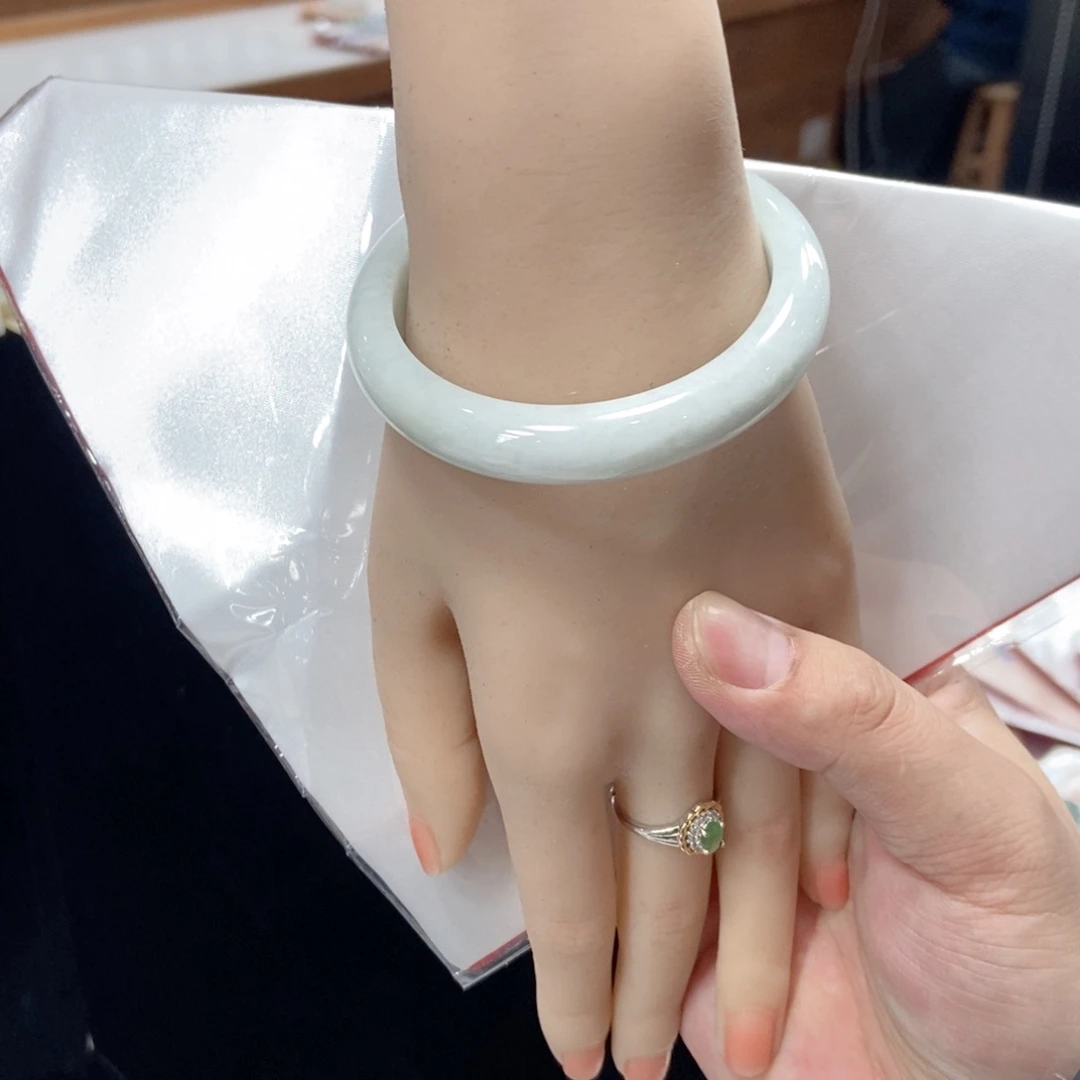 【闪购商品】翡翠手镯未镶嵌买断