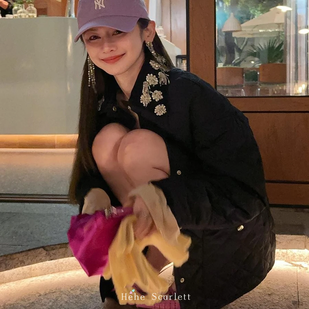 【11月第二期】你的呵呵丨细节聚焦艺术感珠花领绗线菱格外套