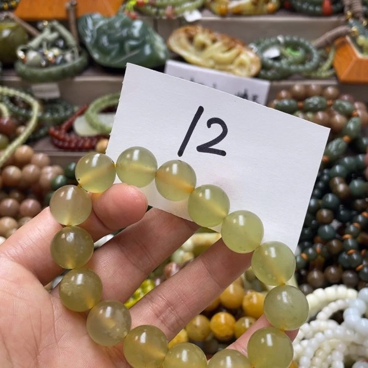 未镶嵌蛇纹石玉手链