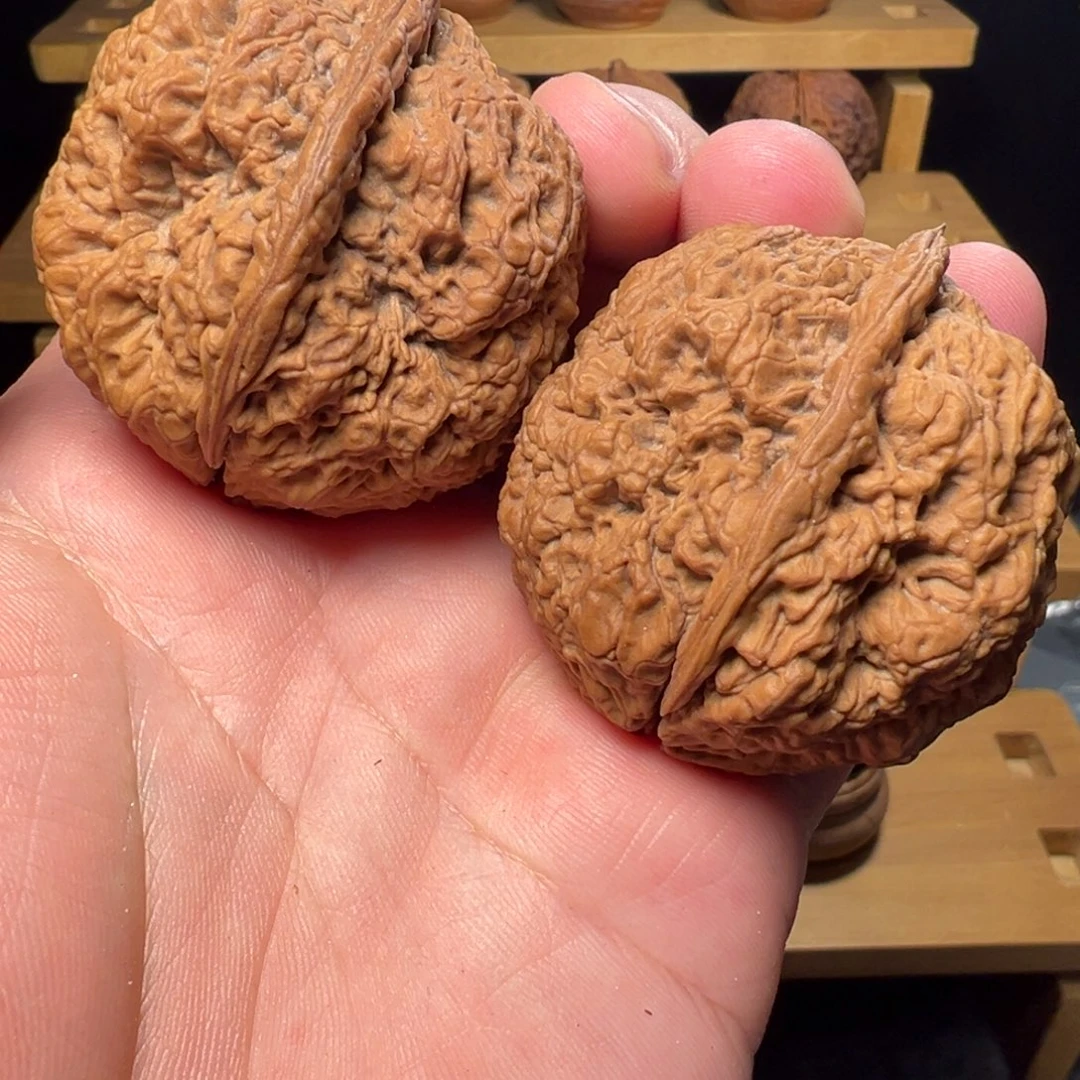 文玩核桃吊坠金刚佛手44mm