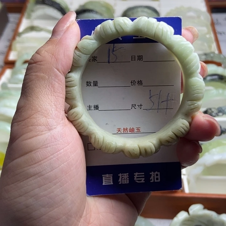 未镶嵌蛇纹石玉手镯