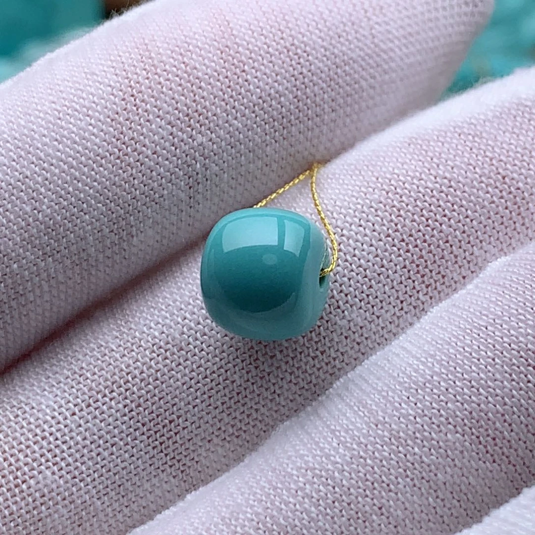 绿松石颈饰未镶嵌