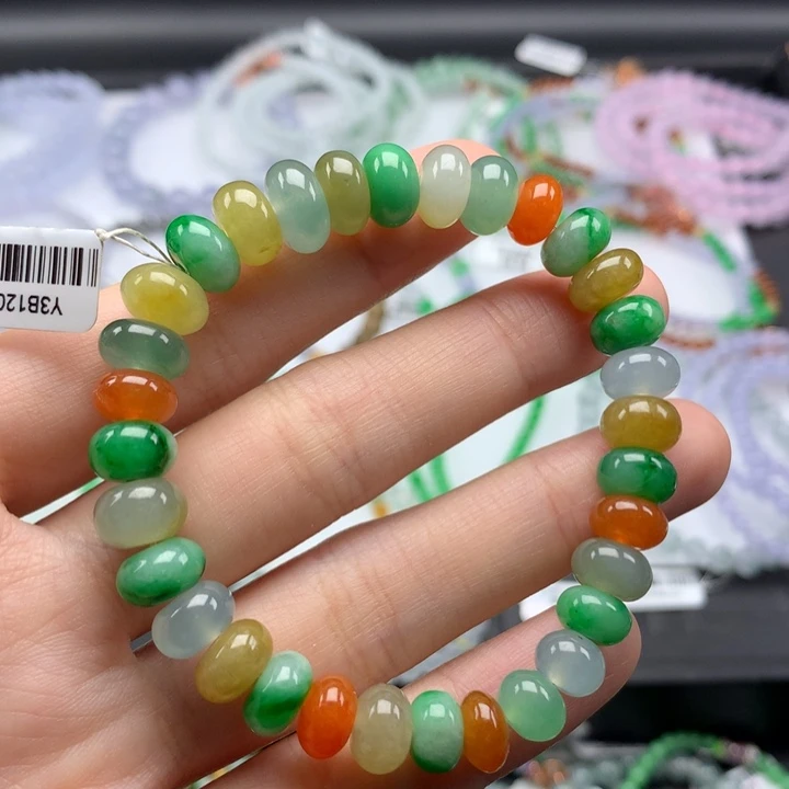 翡翠手镯未镶嵌翡翠