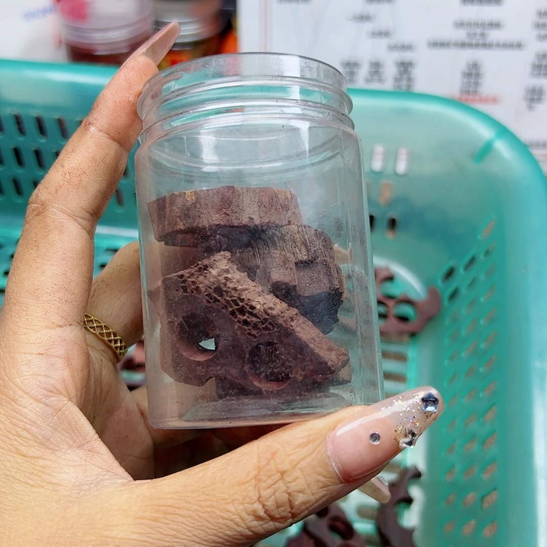 木海南红降碎料50克13.8