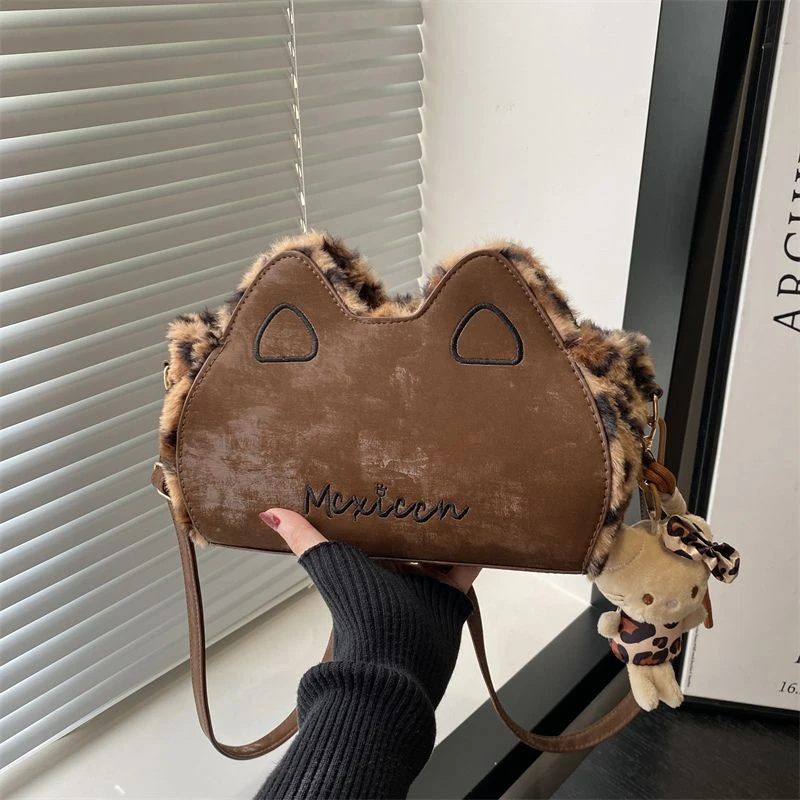 小众设计复古包包女式2026年秋冬季包包流行藤编迷你手提斜挎包包