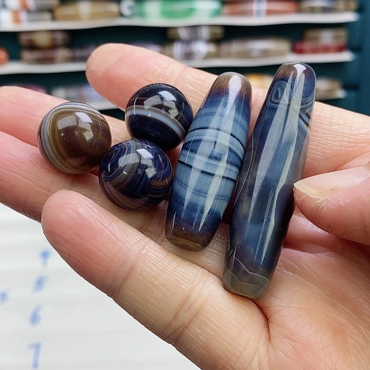 平***乐玛瑙/玉髓未镶嵌颈饰