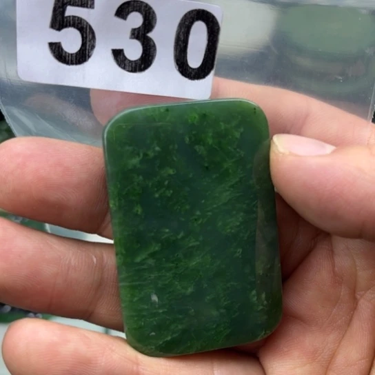 和田玉未镶嵌珠宝半成品