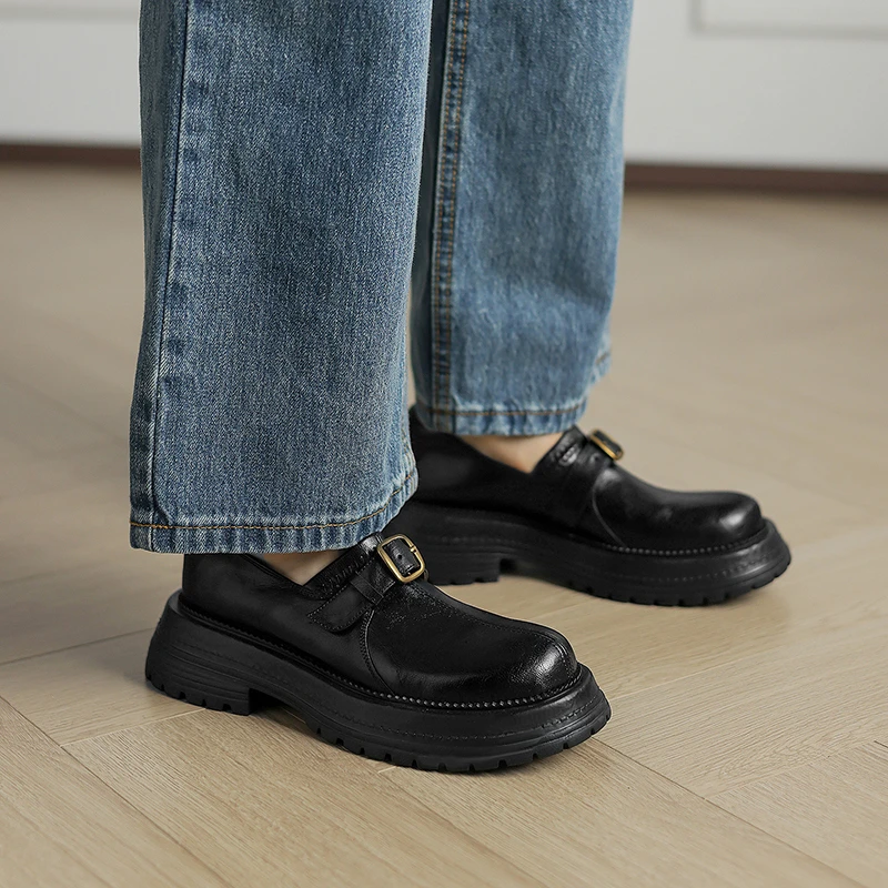 2025年春秋新款学院风英伦小皮鞋女厚底粗跟百搭时尚气质中跟单鞋