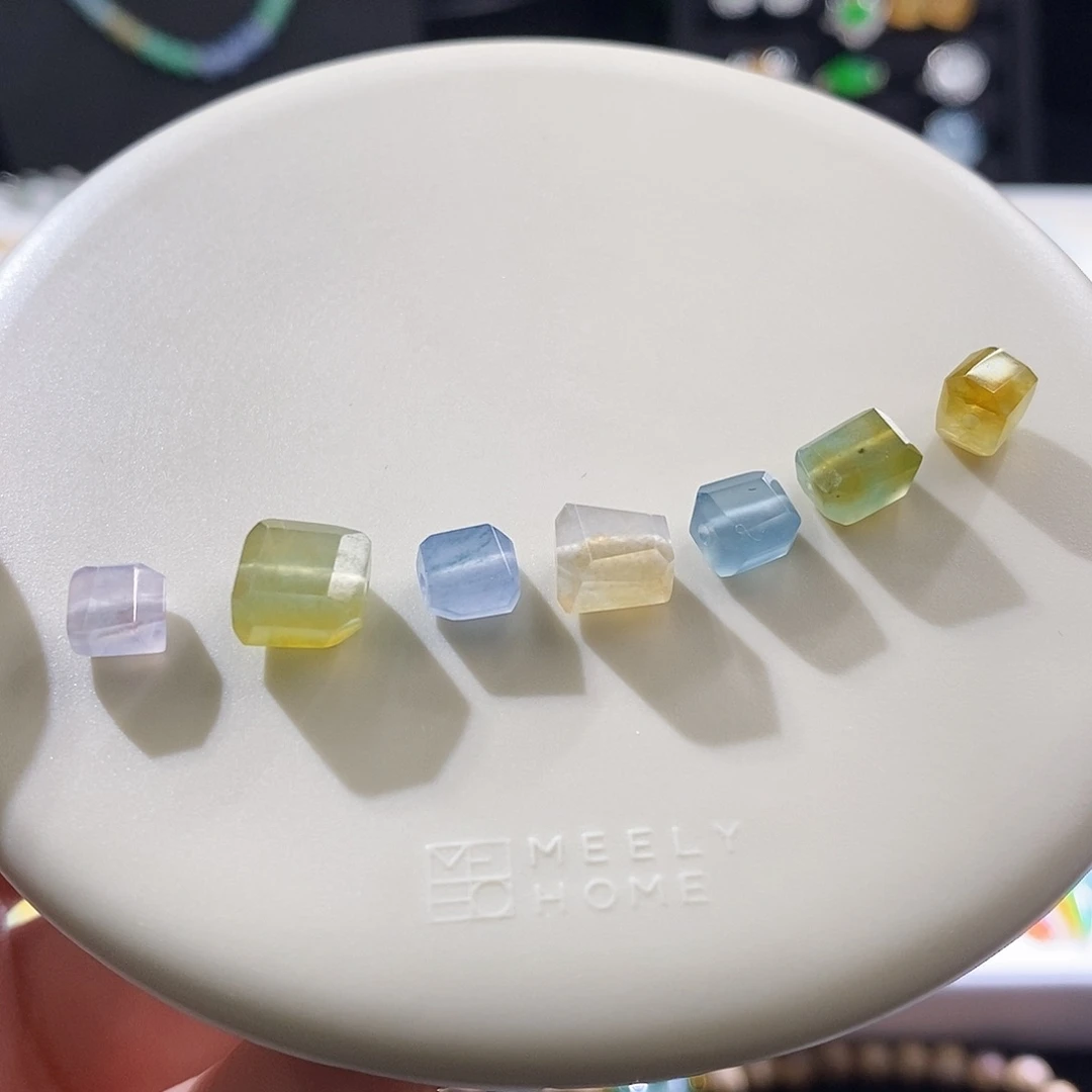 翡翠散珠900一颗