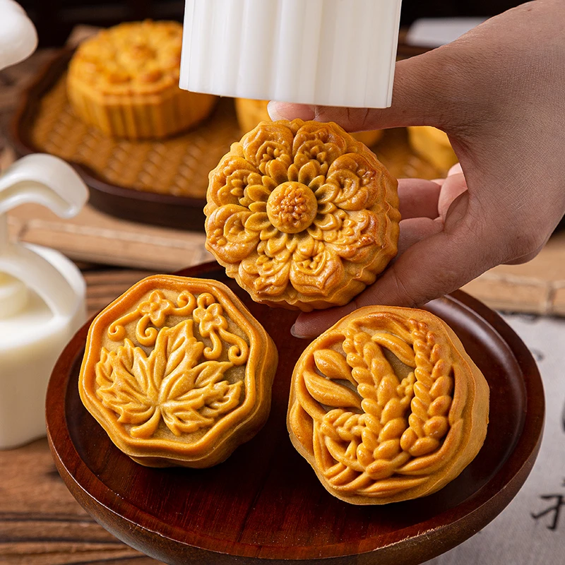 广式月饼模具2025新款手压式国潮烘焙家用压花商用大50g磨具75克