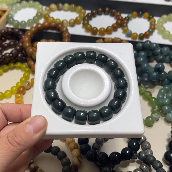 和田玉未镶嵌手链卡12