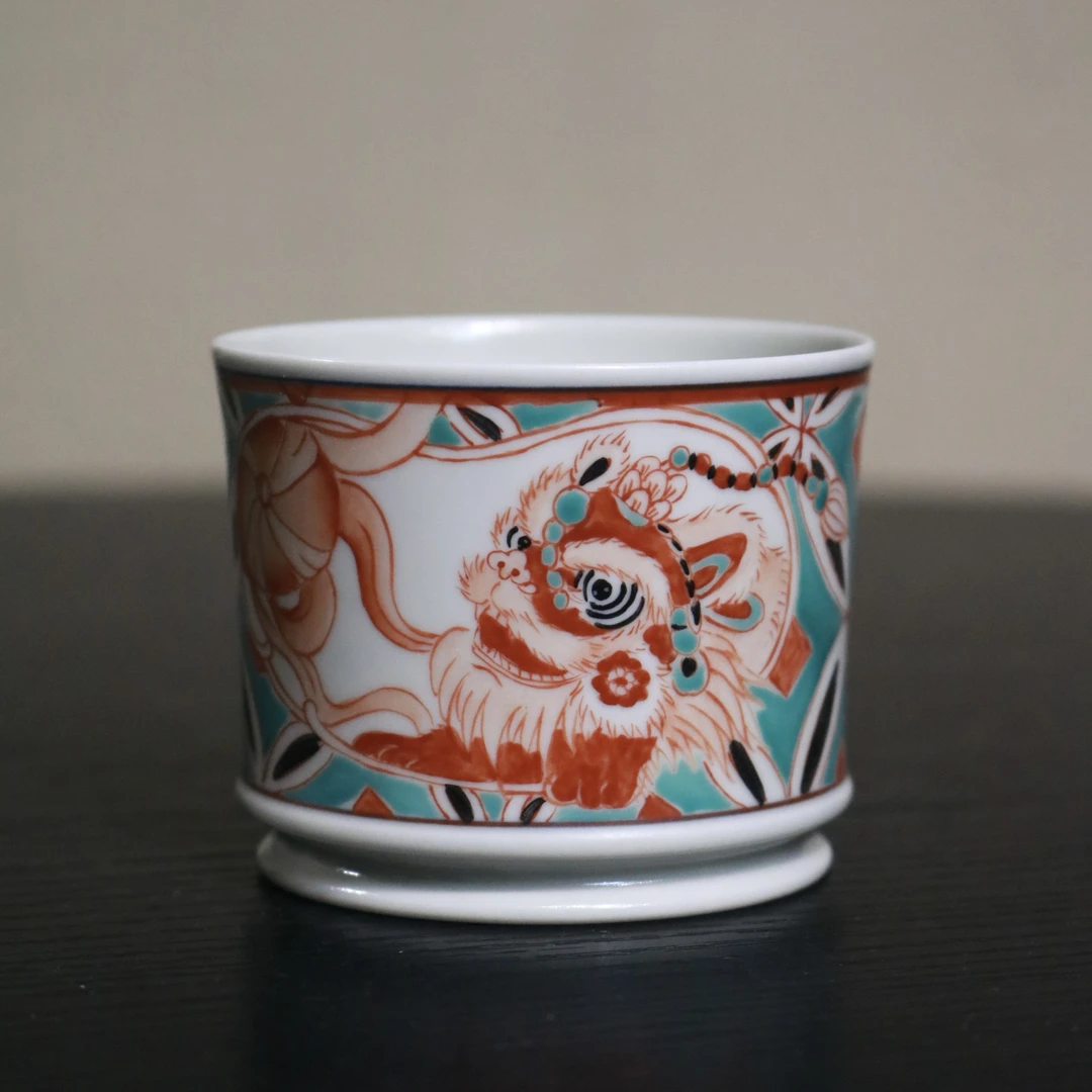 景德镇 雨溪山房 红绿彩醒狮纳福主人杯