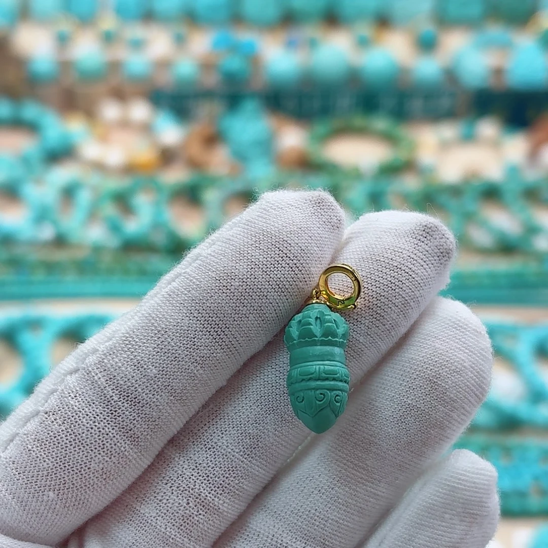 绿松石18K金镶嵌珠宝奇石