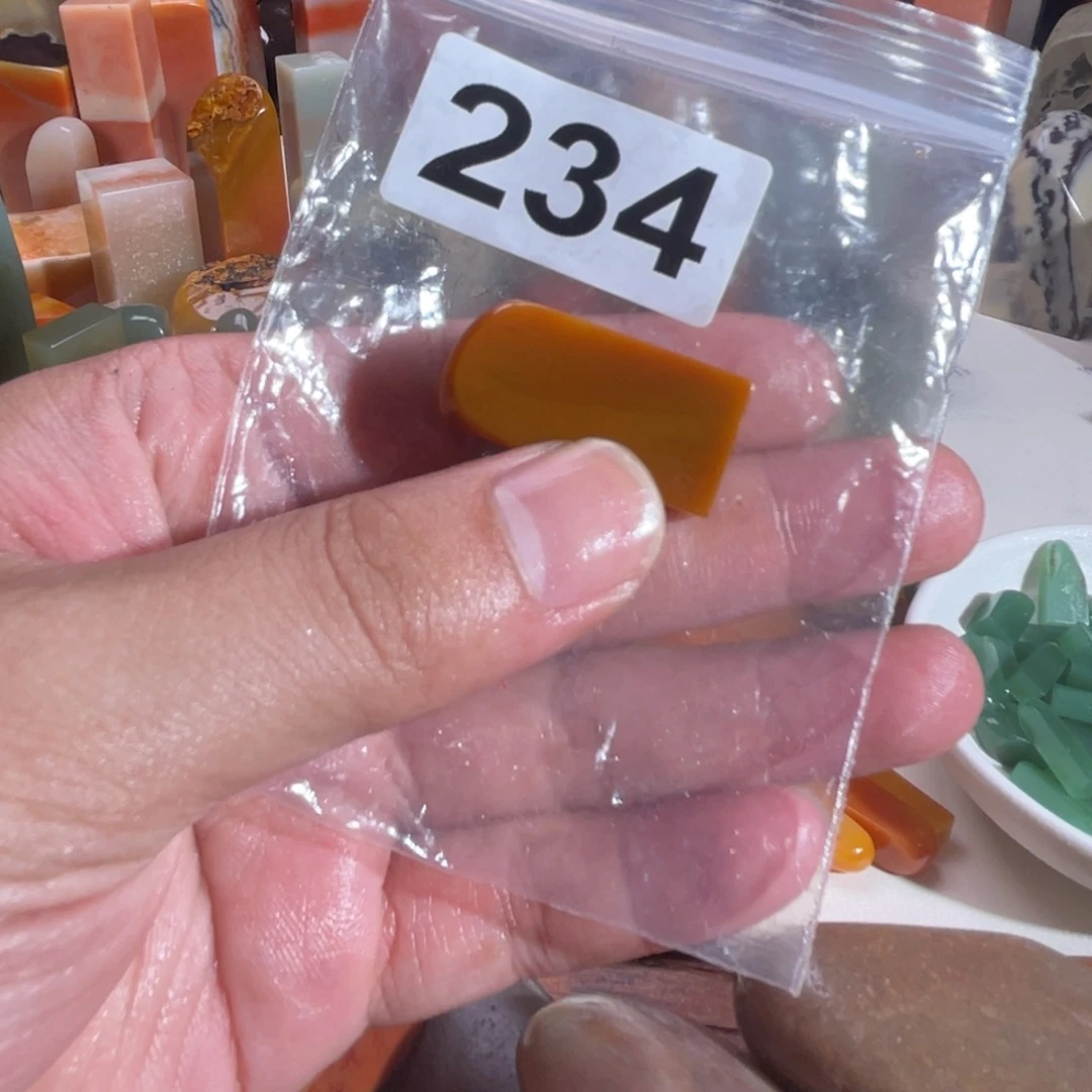 越***厂老挝石好大啊一开口就
